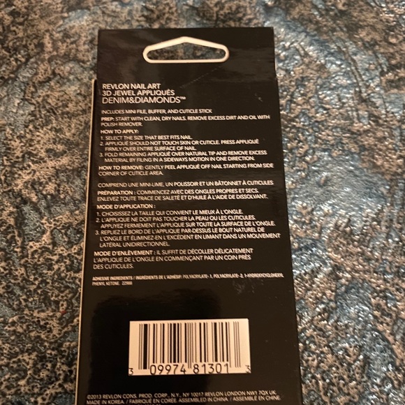 New REVLON Nail Art 3D Jewel Appliqués - Picture 2 of 3
